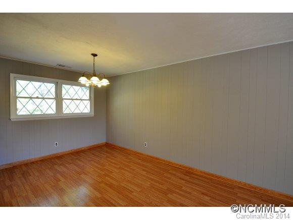 372 Blythewood Drive - Photo 4