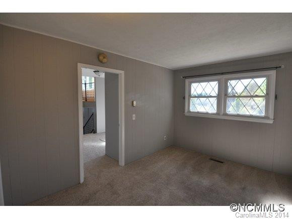 372 Blythewood Drive - Photo 8