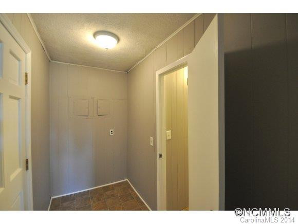 372 Blythewood Drive - Photo 9