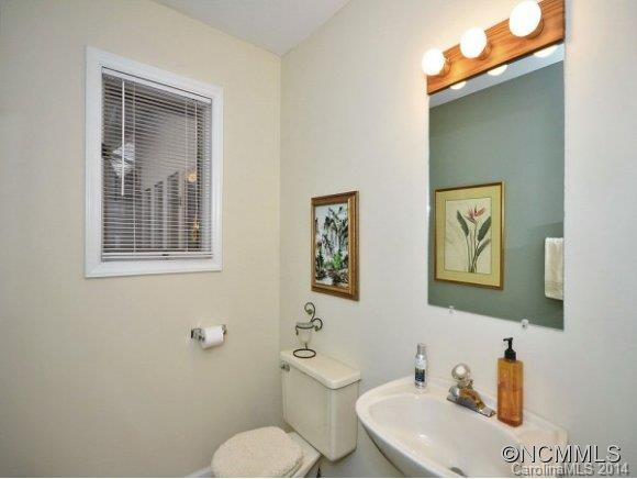 423 CRUM DRIVE - Photo 12