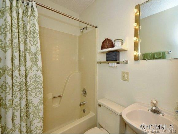 423 CRUM DRIVE - Photo 18