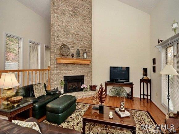 423 CRUM DRIVE - Photo 3
