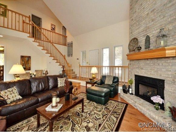 423 CRUM DRIVE - Photo 4
