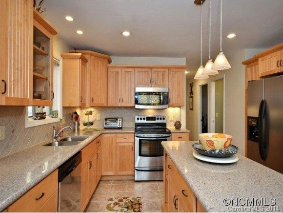 423 CRUM DRIVE - Photo 9