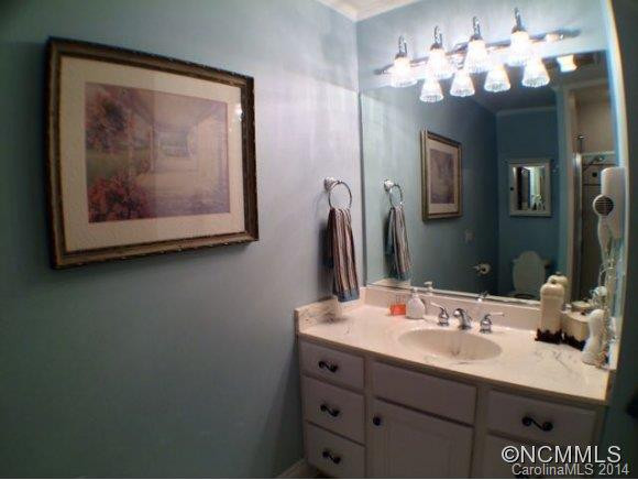 46 Tiverton Lane - Photo 16