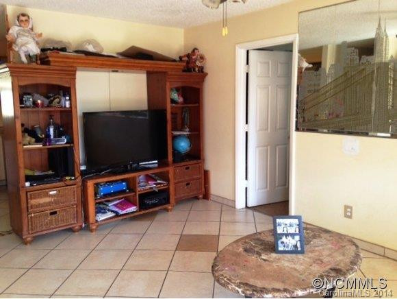 102 Lower Edgewood Rd - Photo 8