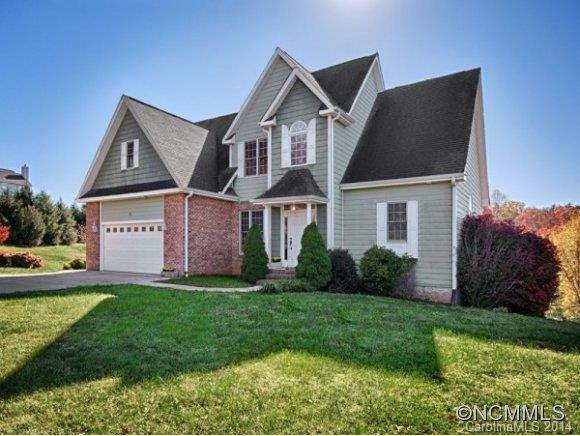 6 AMBER KNOLL COURT