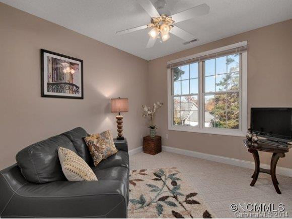 6 AMBER KNOLL COURT - Photo 15