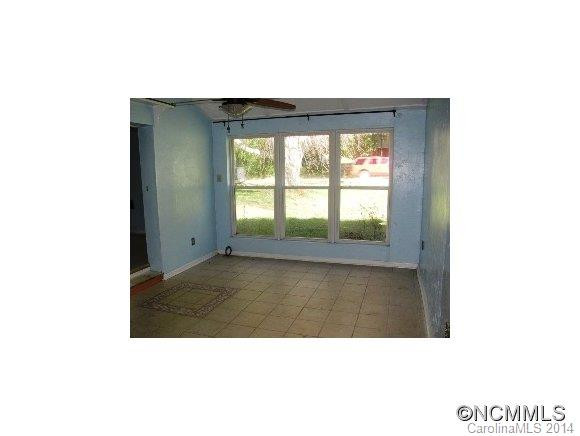 527 Stoney Mountain Road - Photo 4