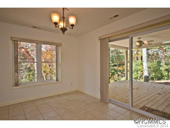 98 Whitaker Circle - Photo 12