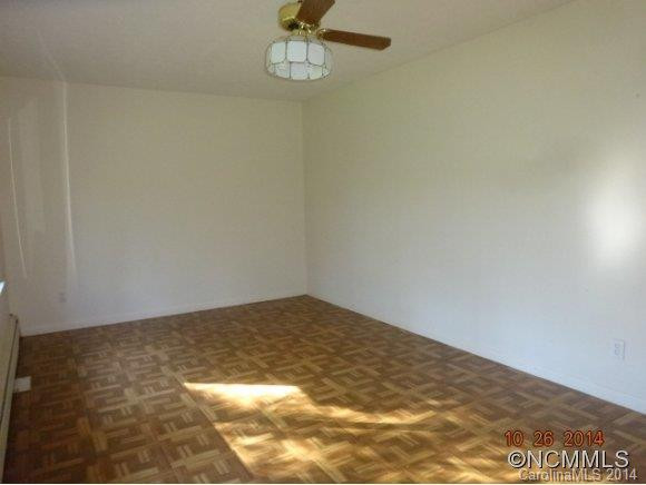 70 Allen Avenue - Photo 2