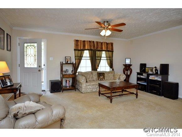 1064 Sharon Ridge Road - Photo 6