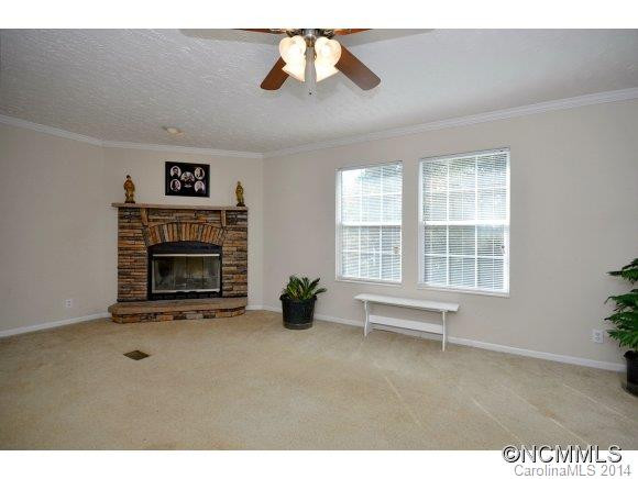 1064 Sharon Ridge Road - Photo 7