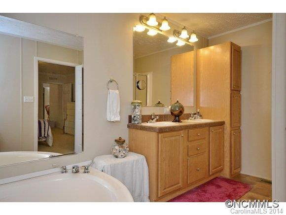 1064 Sharon Ridge Road - Photo 9