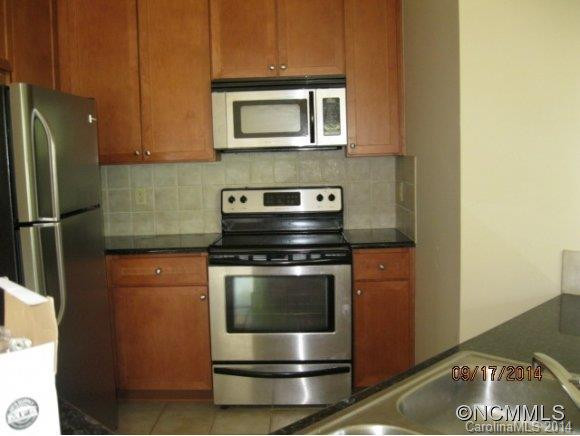 9 Kenilworth Knolls #203 - Photo 2
