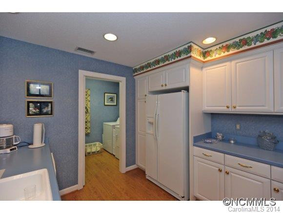 1465 S. Lakeshore Dr., E #3 - Photo 9