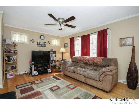 470 Beaverdam Road - Photo 2