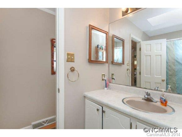470 Beaverdam Road - Photo 9
