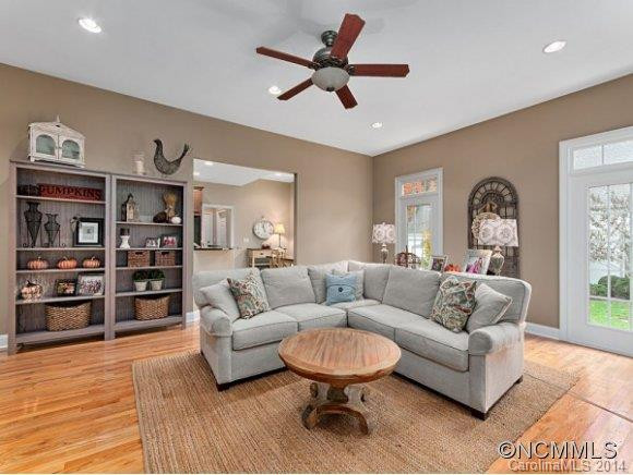 385 MISTLETOE TRAIL - Photo 4