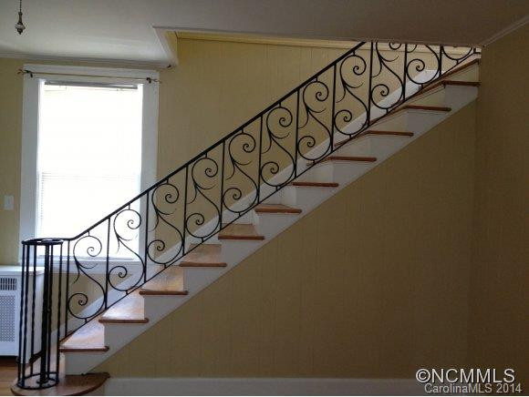 179 Edgewood Rd. - Photo 4