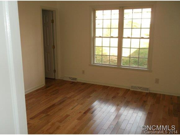 10 SUGARLOAF LANE - Photo 13