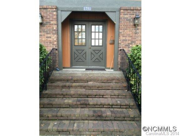 1751D Haywood Manor - Photo 2