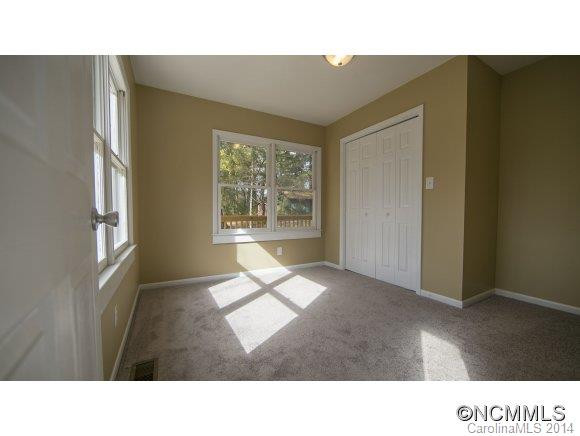 624 Maple Street - Photo 8