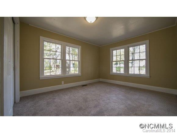 624 Maple Street - Photo 10