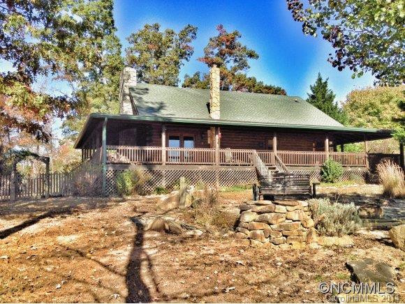 364/366 Log Cabin Lane