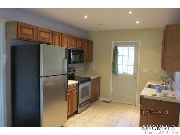 15 Townview Dr - Photo 3