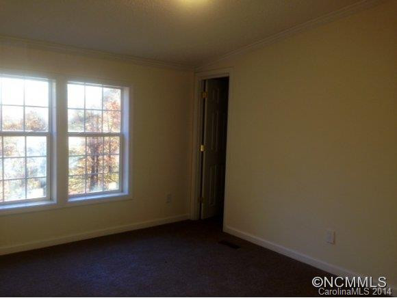 243 Artist Haven - Photo 3