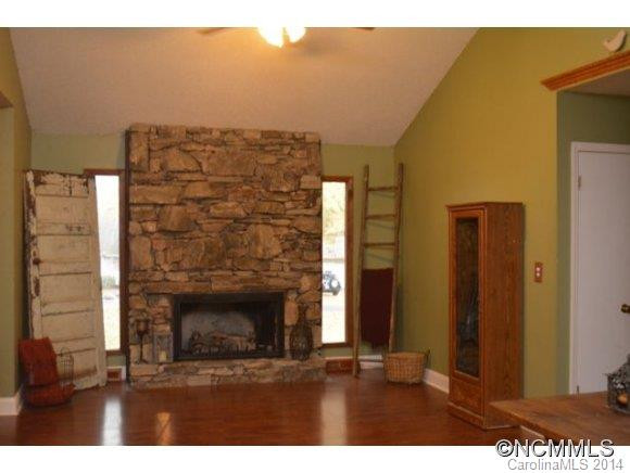 17 Berry Lane - Photo 3