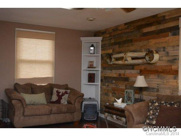 17 Berry Lane - Photo 4