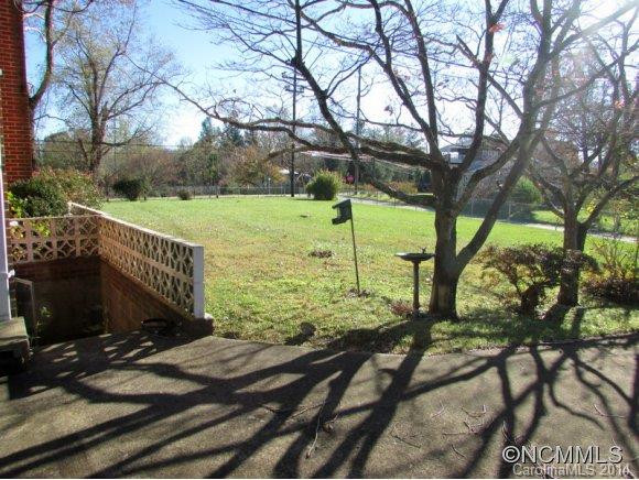 302 East Blue Ridge Road - Photo 15