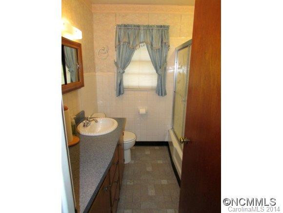 302 East Blue Ridge Road - Photo 9
