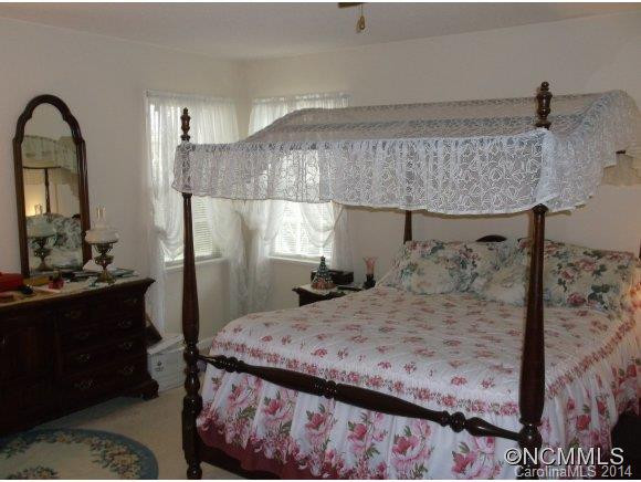10 HILLSIDE DR - Photo 12