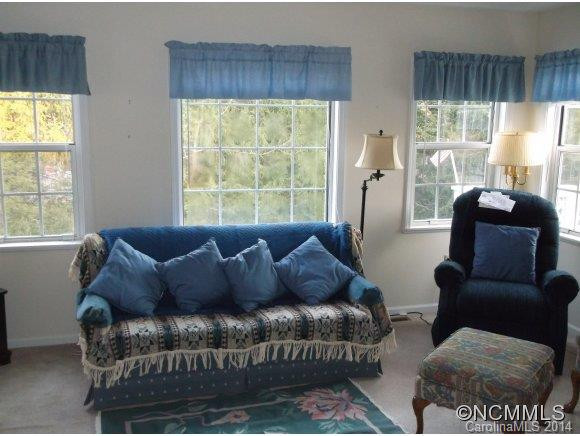10 HILLSIDE DR - Photo 8