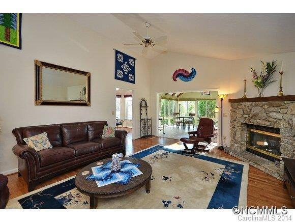 1471  Mountain Meadow Dr. - Photo 5