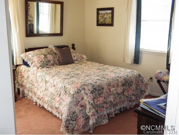 37 Braddock Way - Photo 2