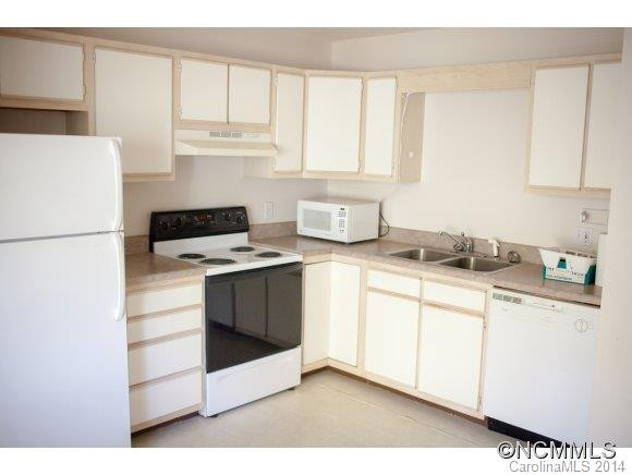 6C Azalea Road - Photo 3