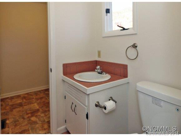605 Country Club Drive - Photo 13