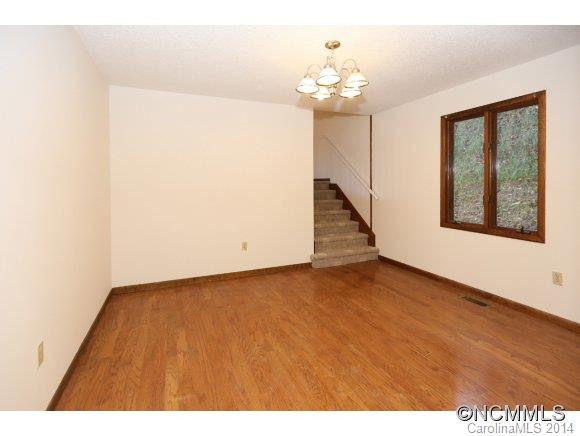 605 Country Club Drive - Photo 10