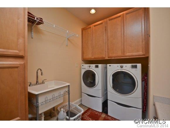 25 Janice Way - Photo 16