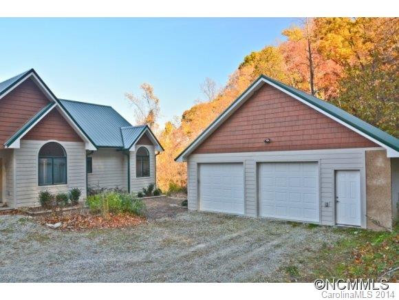 25 Janice Way - Photo 6