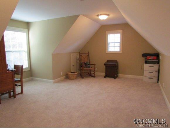 42 Woodridge Court - Photo 13