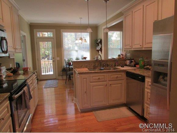 42 Woodridge Court - Photo 6
