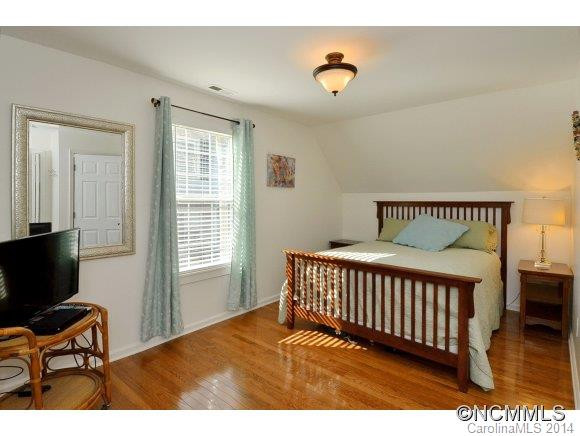 44 Holland Street - Photo 12