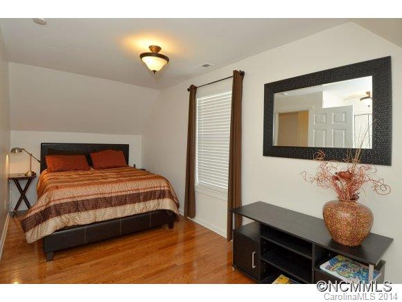 44 Holland Street - Photo 9