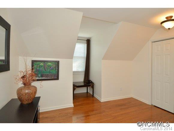 44 Holland Street - Photo 10