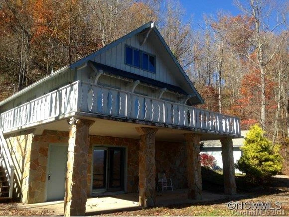 996 Lewis Cove Rd.